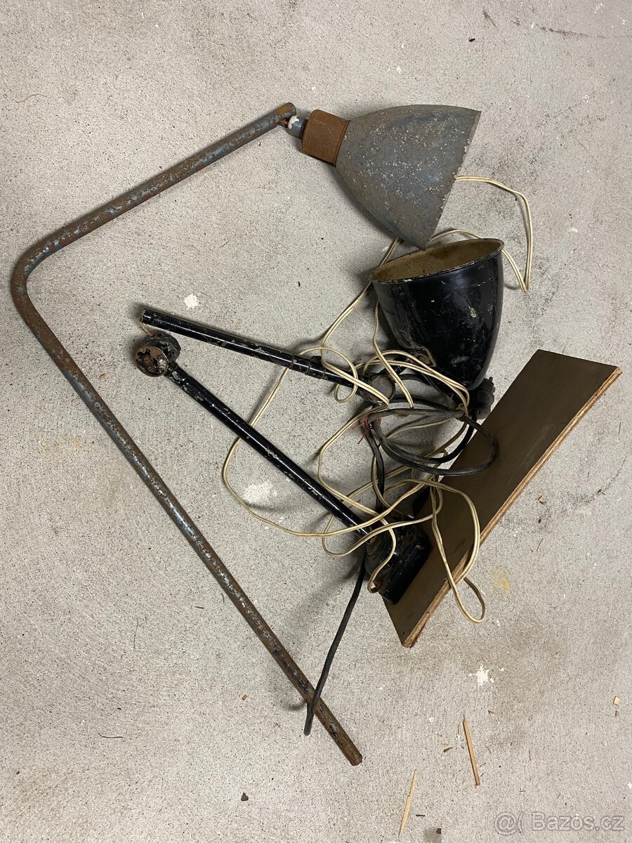 Retro dílenské lampy