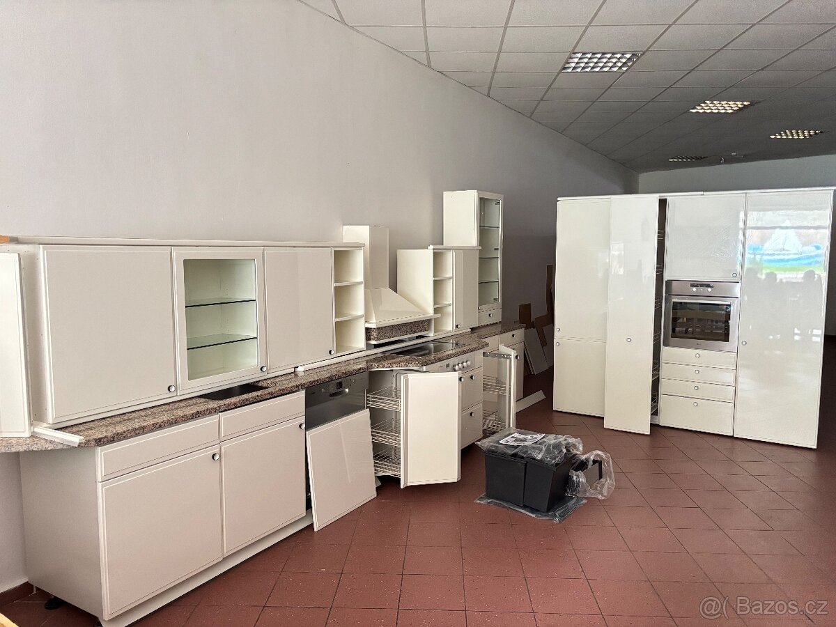 Prodám luxusní kuchyň Miele Bílá plný lásky provance