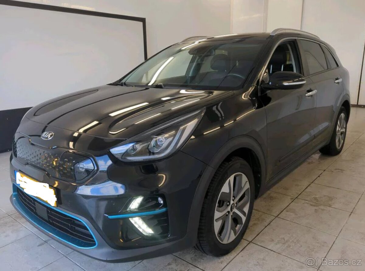 Kia e-Niro Executive limited edition 64k 6/21 záruka 3f/TČ