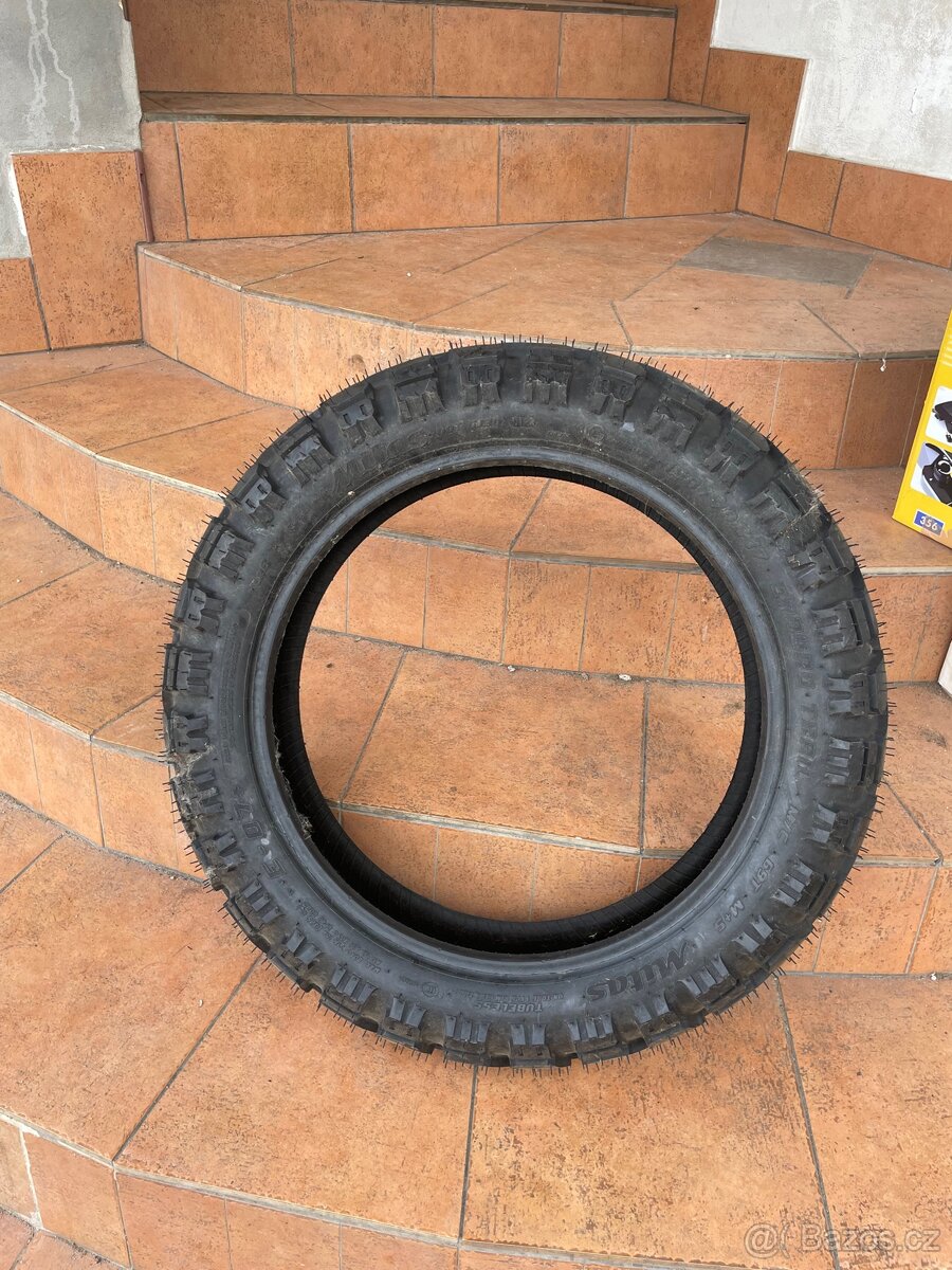 Motocyklová cestovní enduro 150/70B17