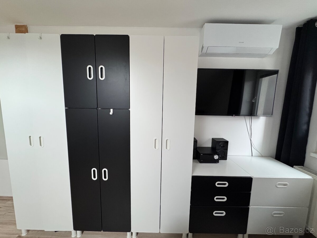 Sestava IKEA Stuva/Smastad bílá/černá