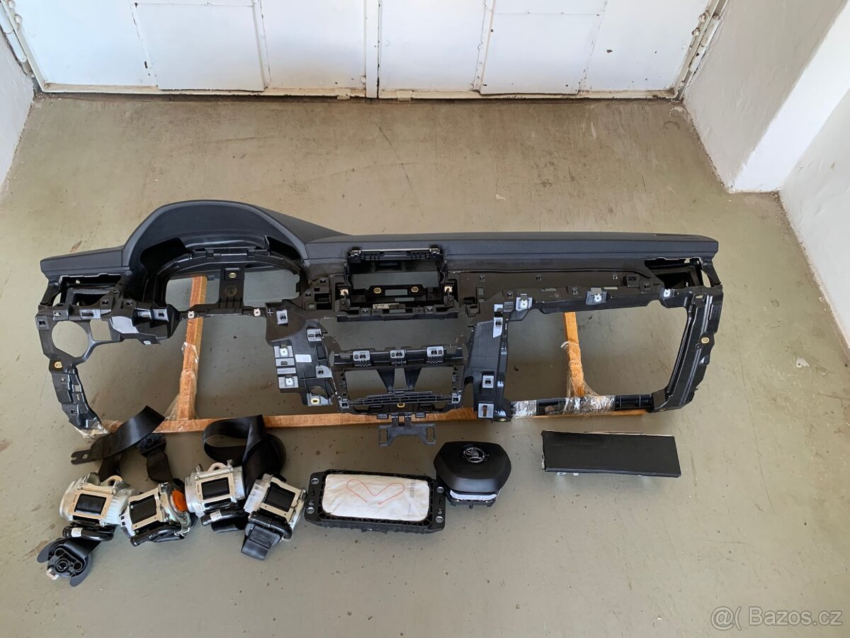 Airbagová sada Škoda Kamiq Scala s originální deskou