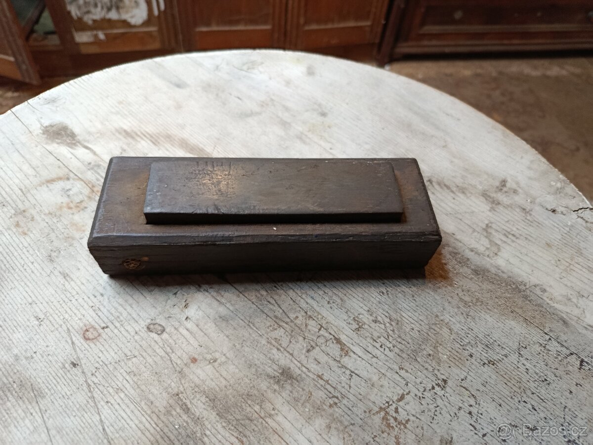 Staré Obtahovací Prkénko / Obtahovák na BřitvyStaré Obtahova