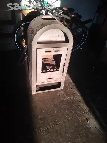 Prodám krbový kamna 7kW