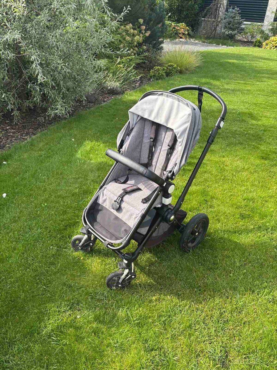 Prodám kočárek Bugaboo FOX 2, výborný stav