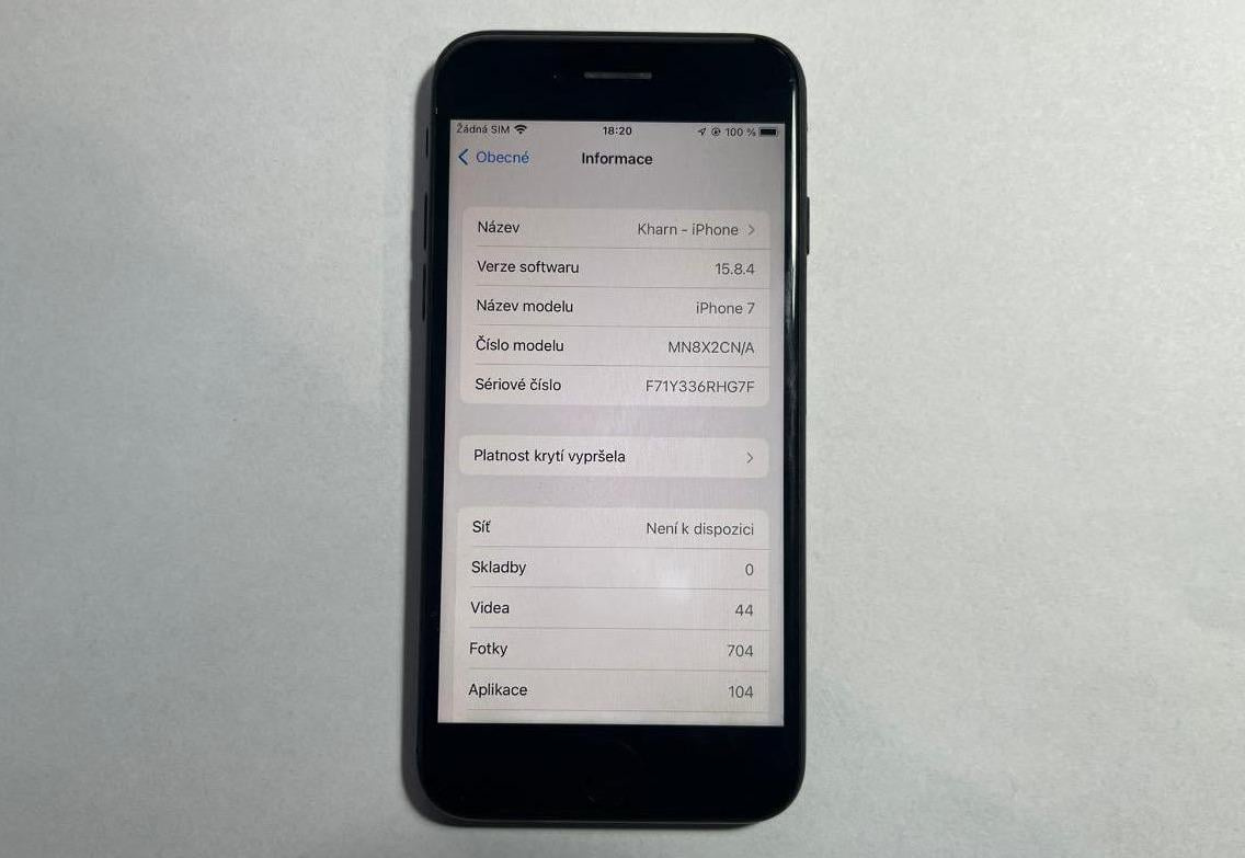 iPhone 7, 32GB, černý