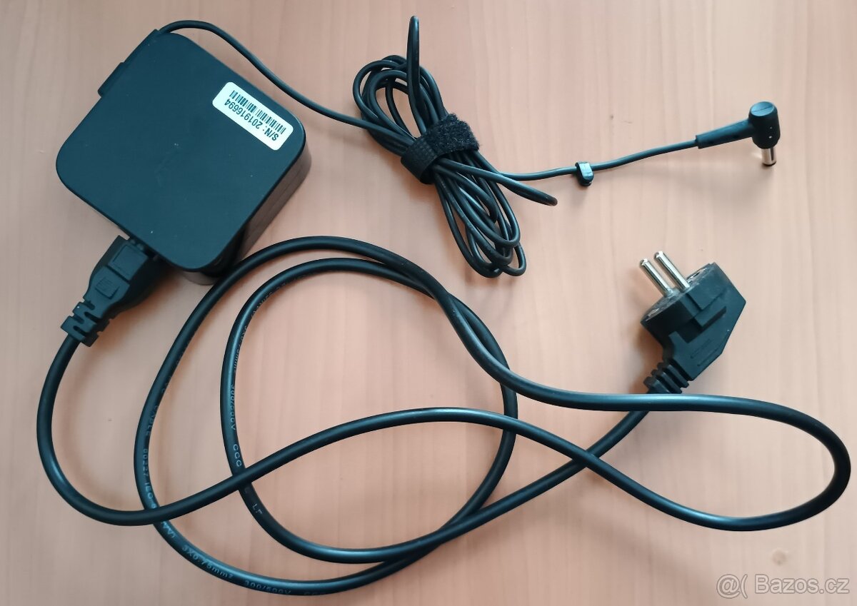 Nabíječka / AC Adapter ASUS - model: ADP-65GD B