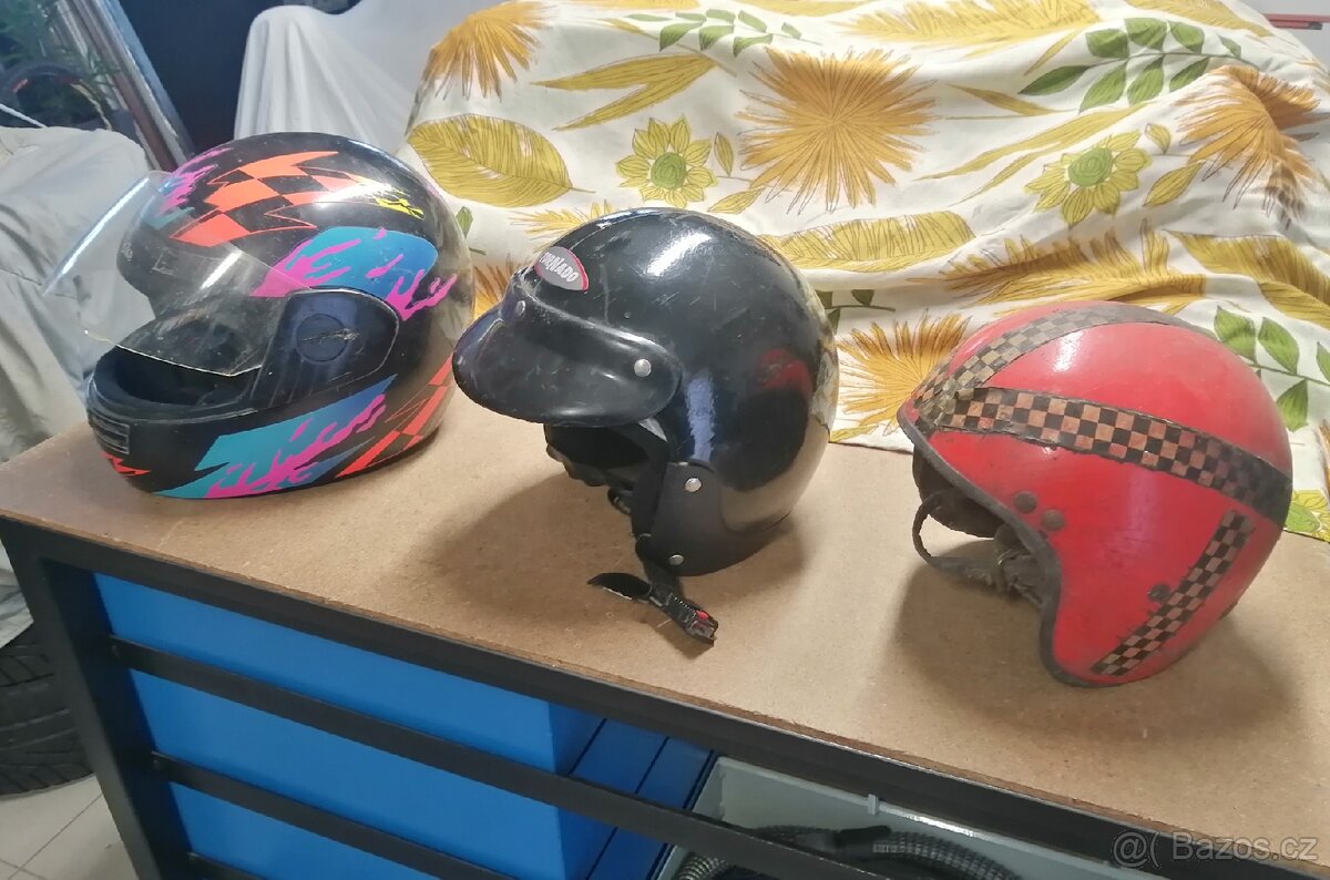 Retro stará přilba