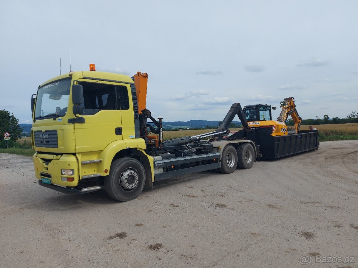 Man 6x4 hákový nosič kontejneru