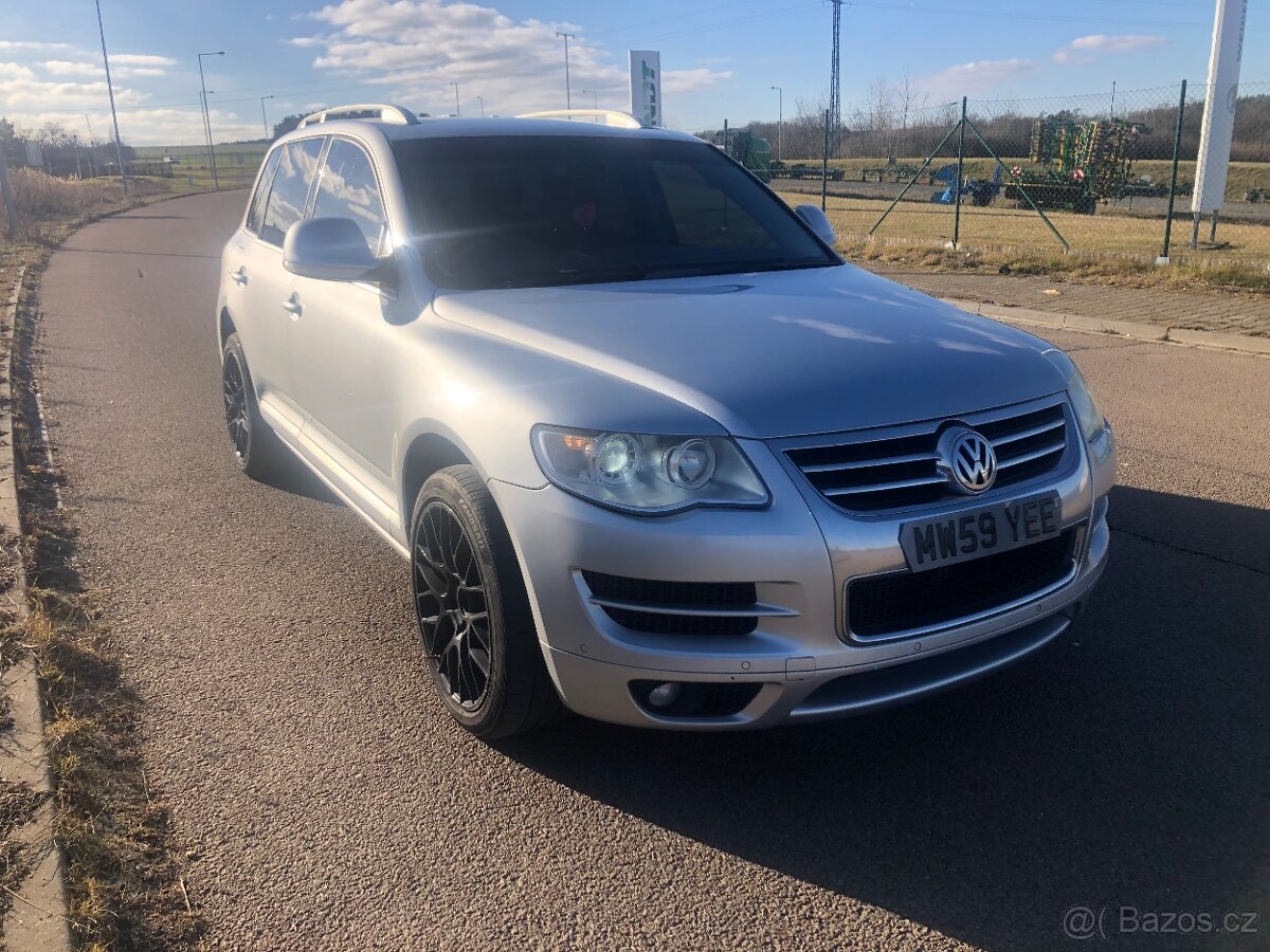 Volkswagen Touareg 3.0 TDI anglie