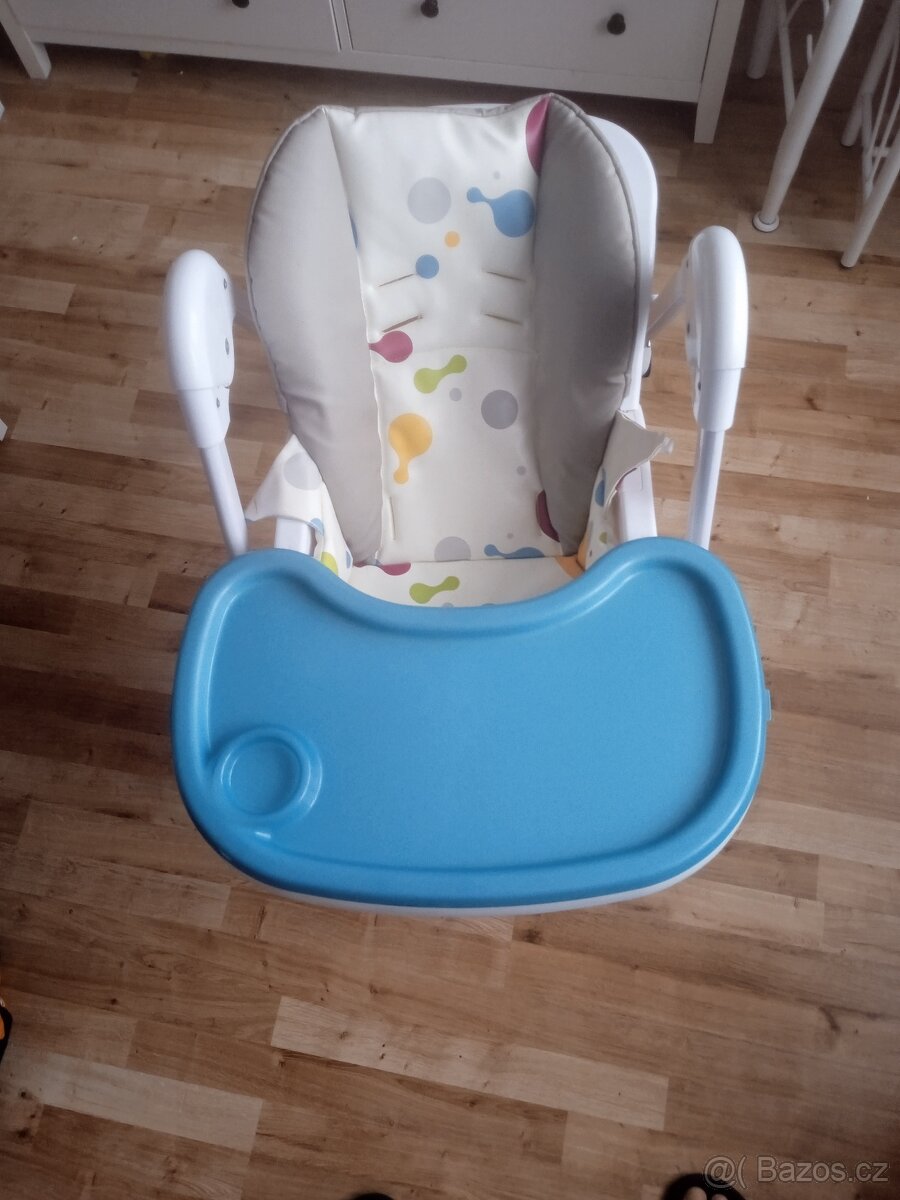 Dětská jídelní židlička Kinderkraft Yummy - barva Multi