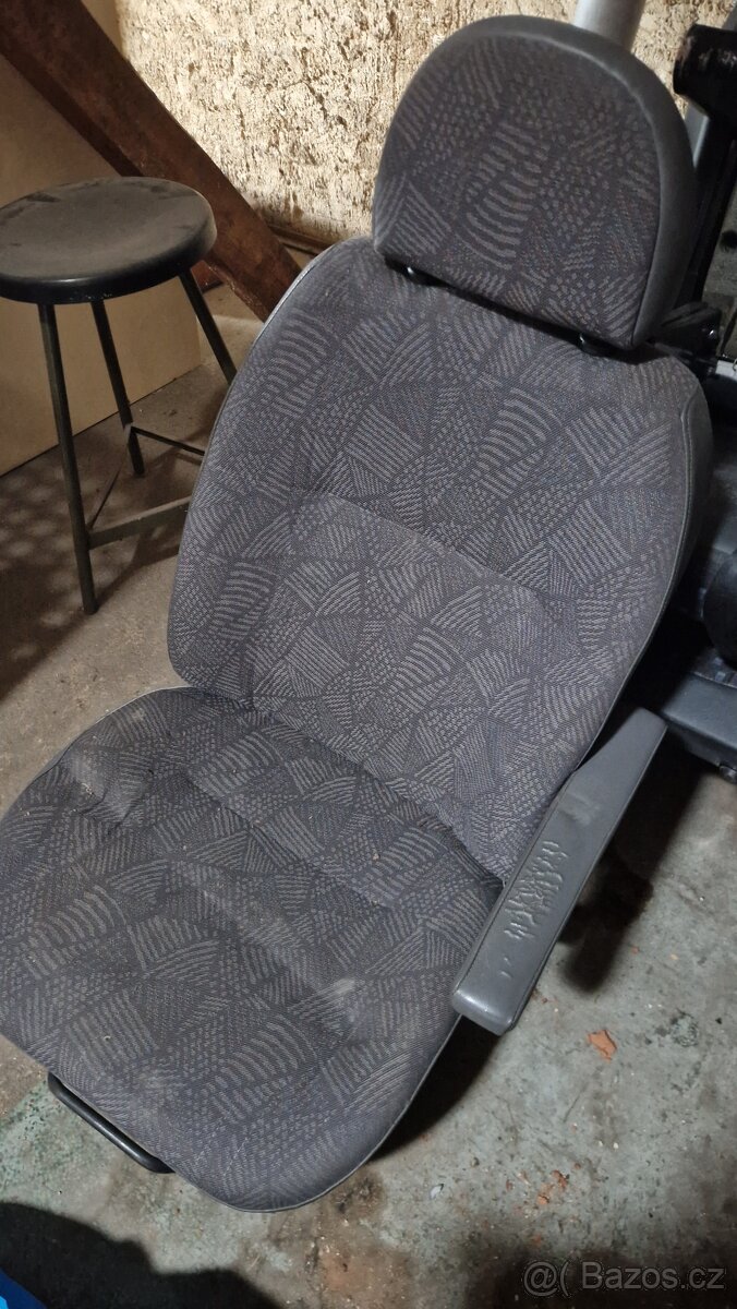 Ford Transit sedačka spolujezdec