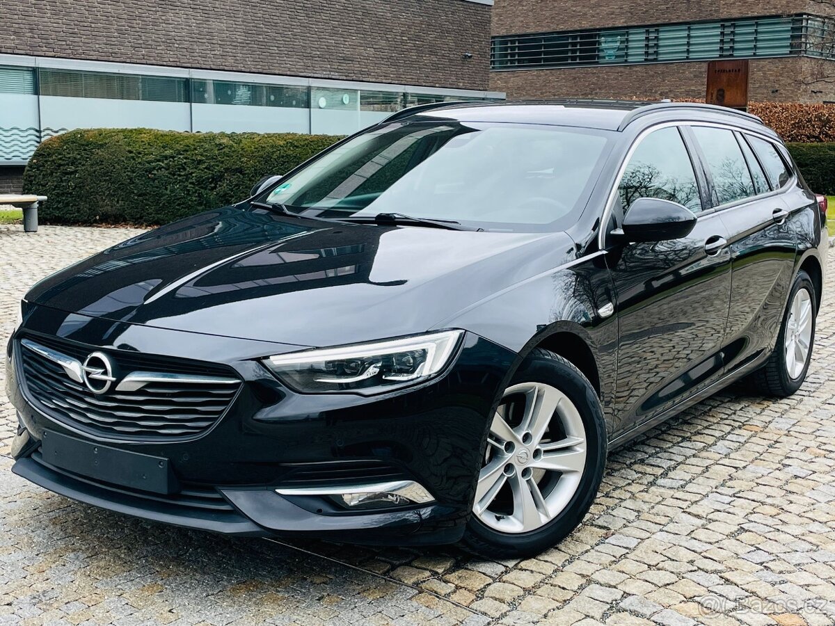Opel Insignia 2.0 CDTI 125KW MANUÁL LED LUX NAVI SERVISKA