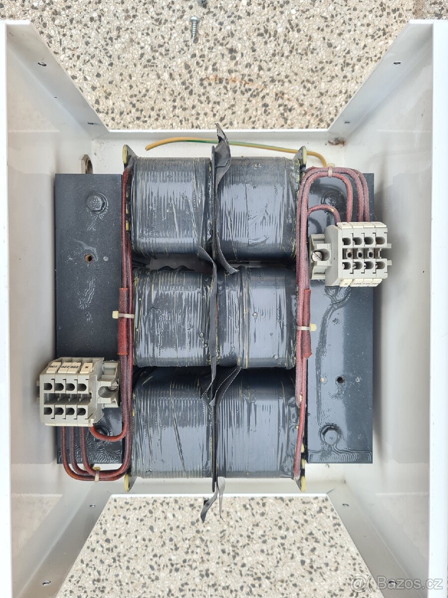 Transformátor 3x380/ 3x220V