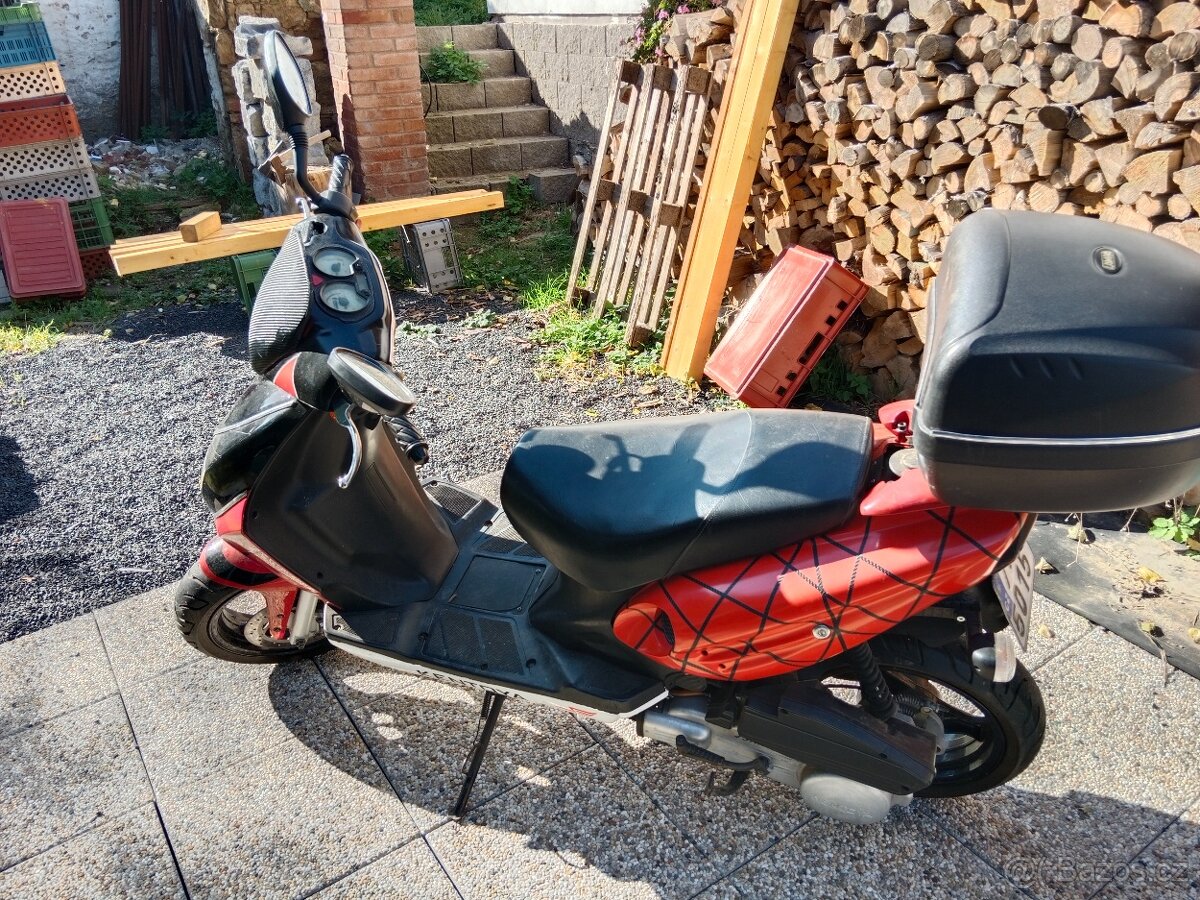 Skútr Kentoya 125