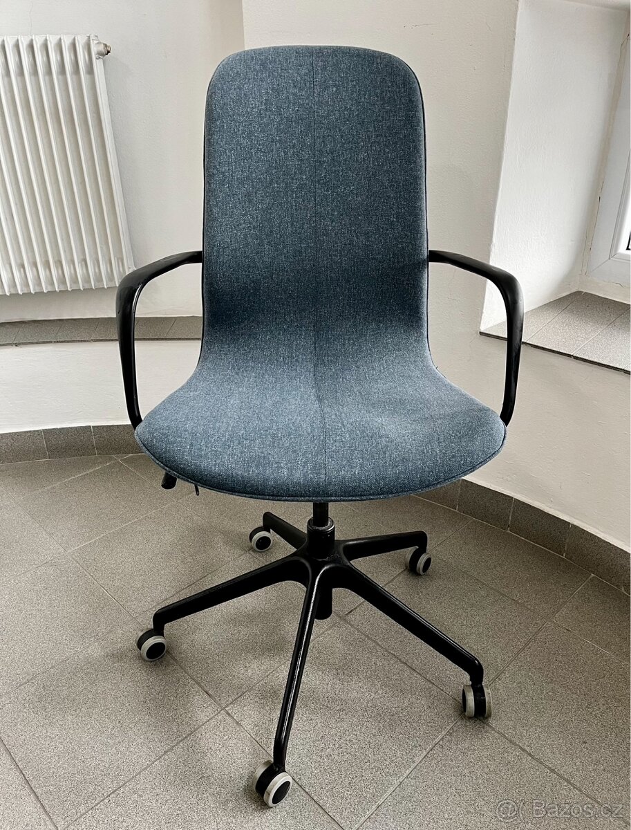 kancelářská židle IKEA Langfjall - šedočerná