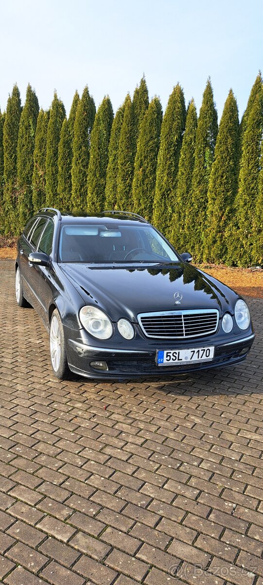 Mercedes-Benz E 270 W211