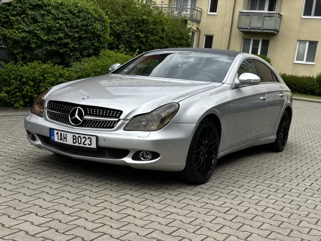 Mercedes-Benz CLS 500 Black ALU R19 306hp 7G Tronic Airmatic