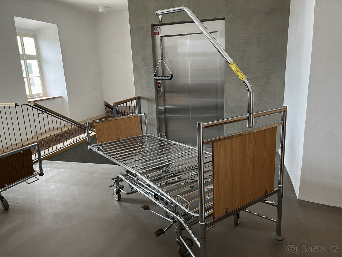 Polohovací hydraulické postele