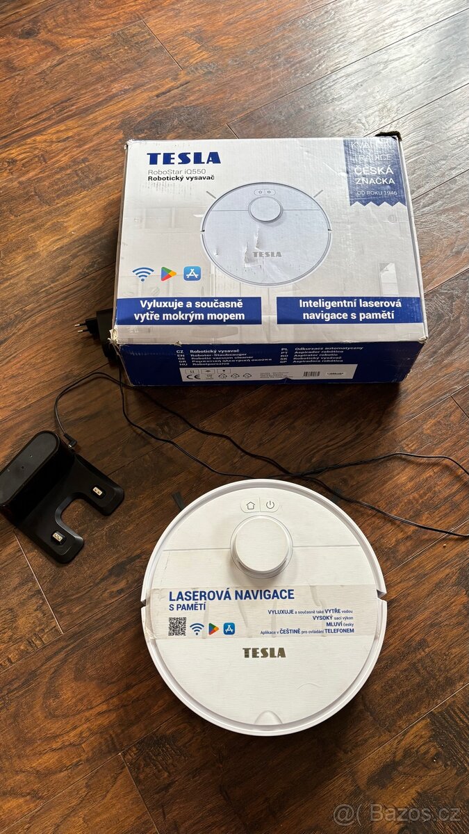 Robotický vysavač tesla Robostar iQ550
