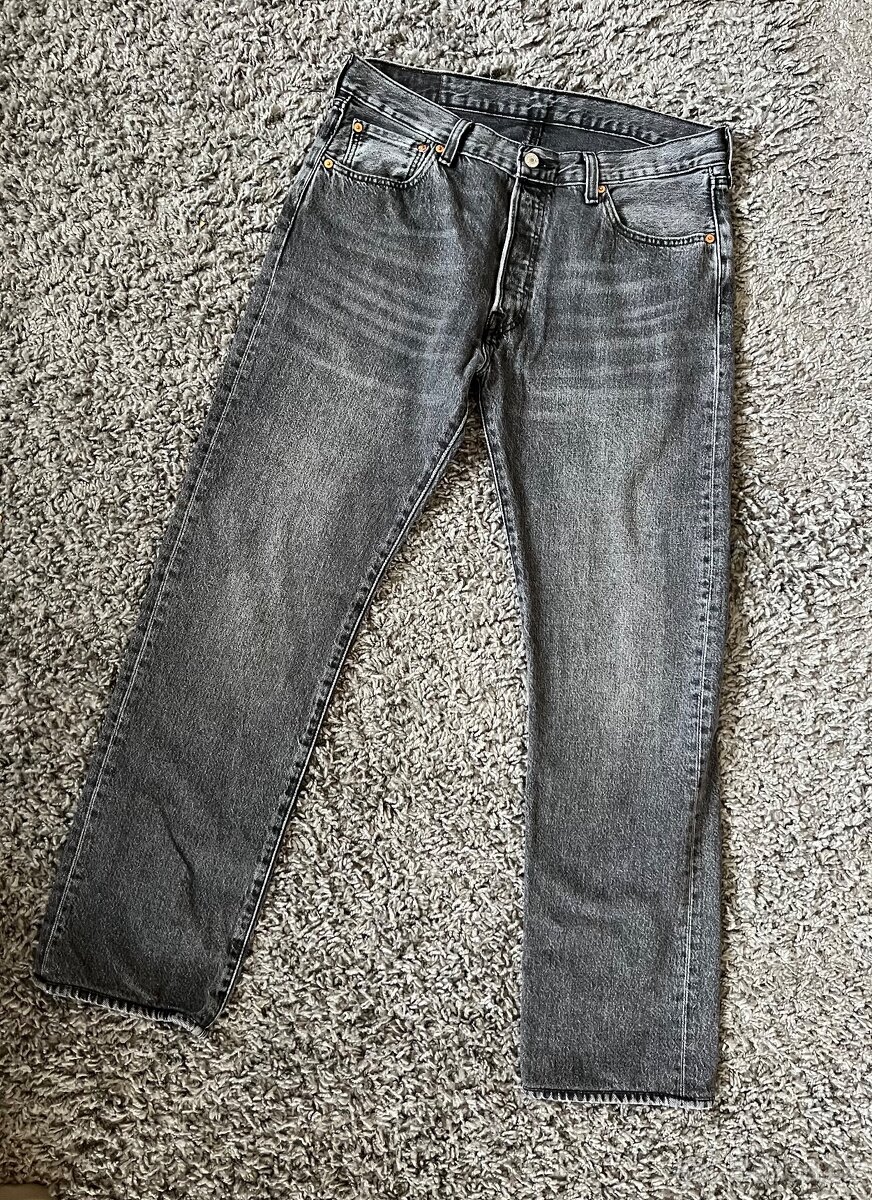 Levis jeans