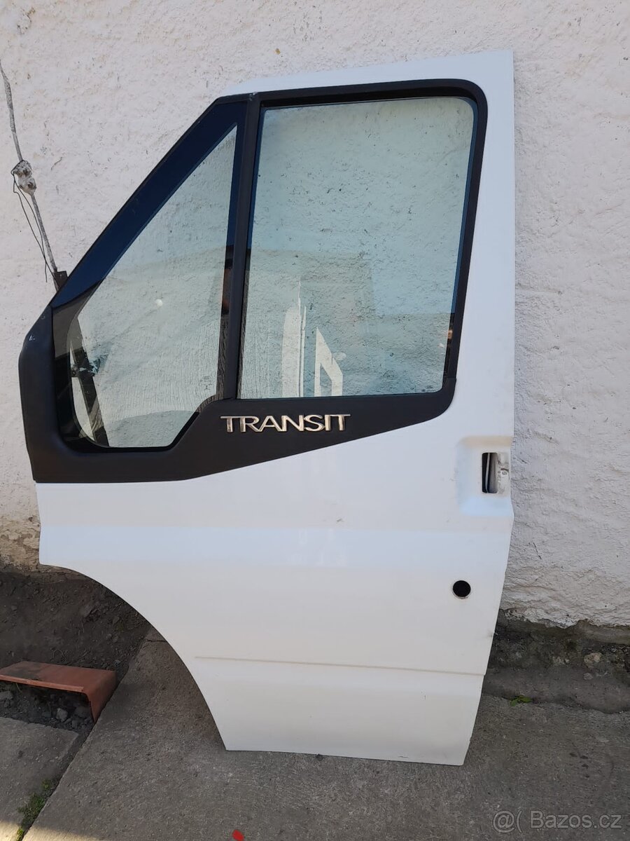 Levé přední dveře Ford Transit r. 2011