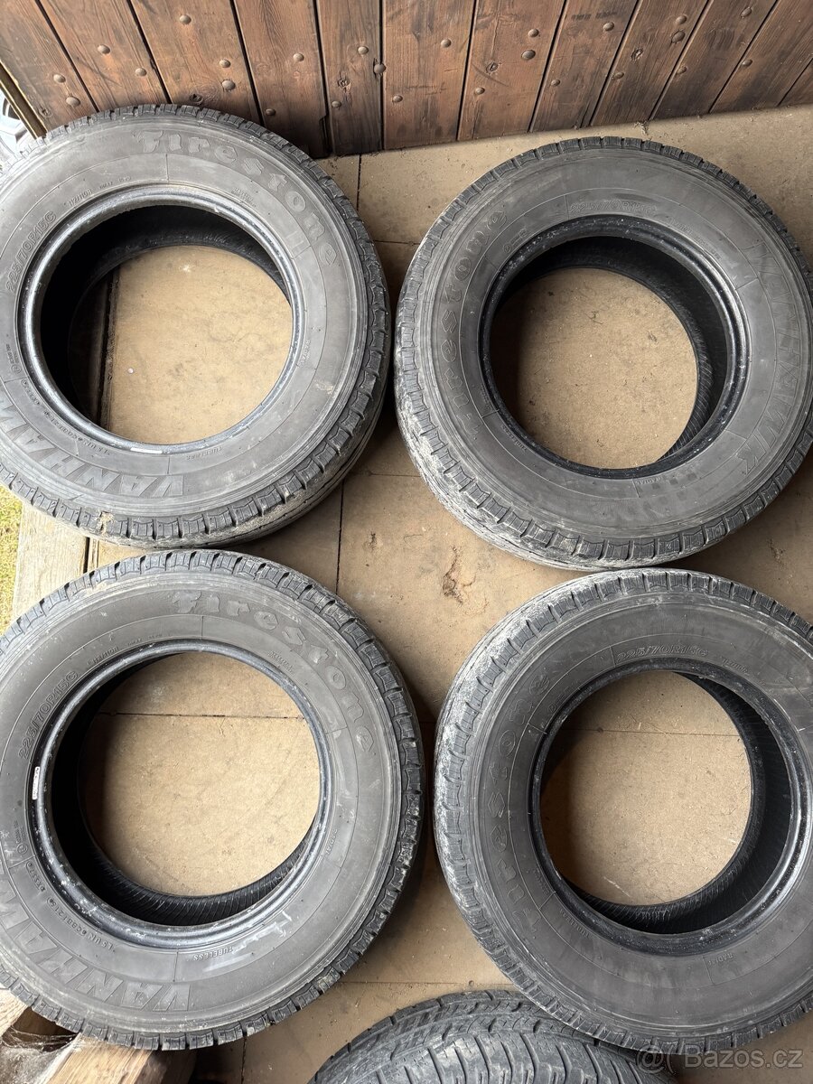 Letni pneu 4x Firestone VANHAWK 225/70/15C