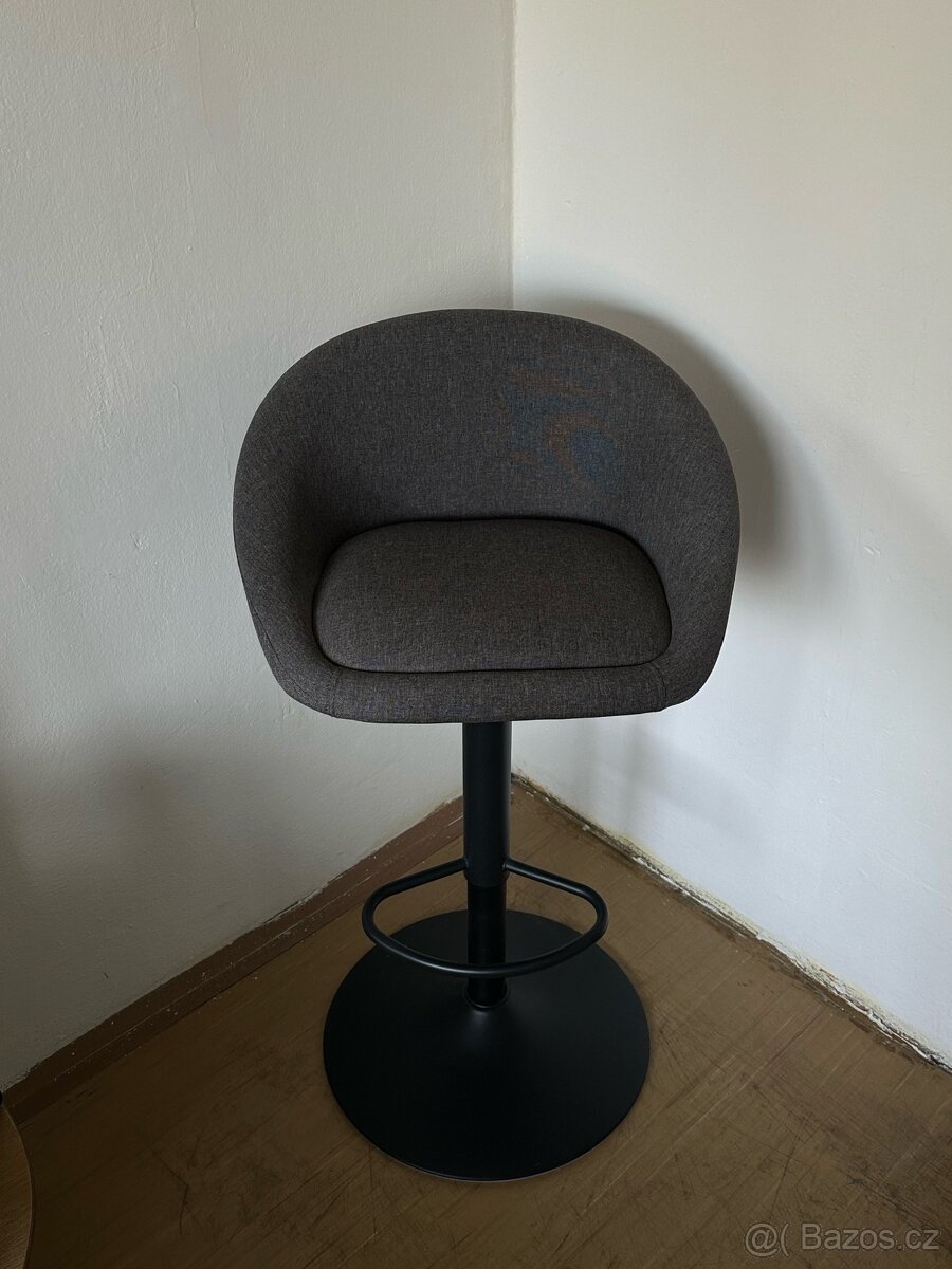 Barová židle TAULOV - šedý potah, černá noha (JYSK)