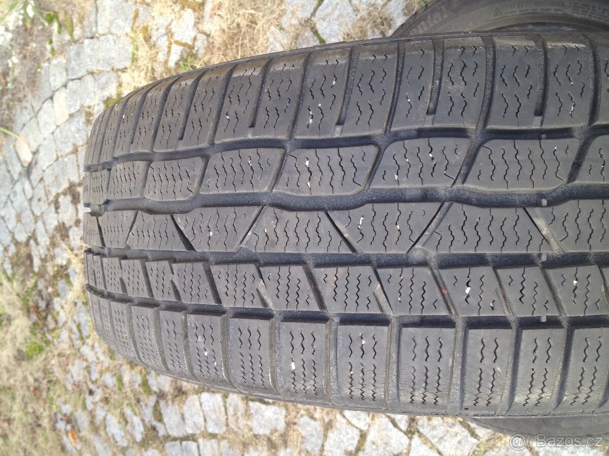 Zimní pneumatiky Continental 205/50R17 93H M+S