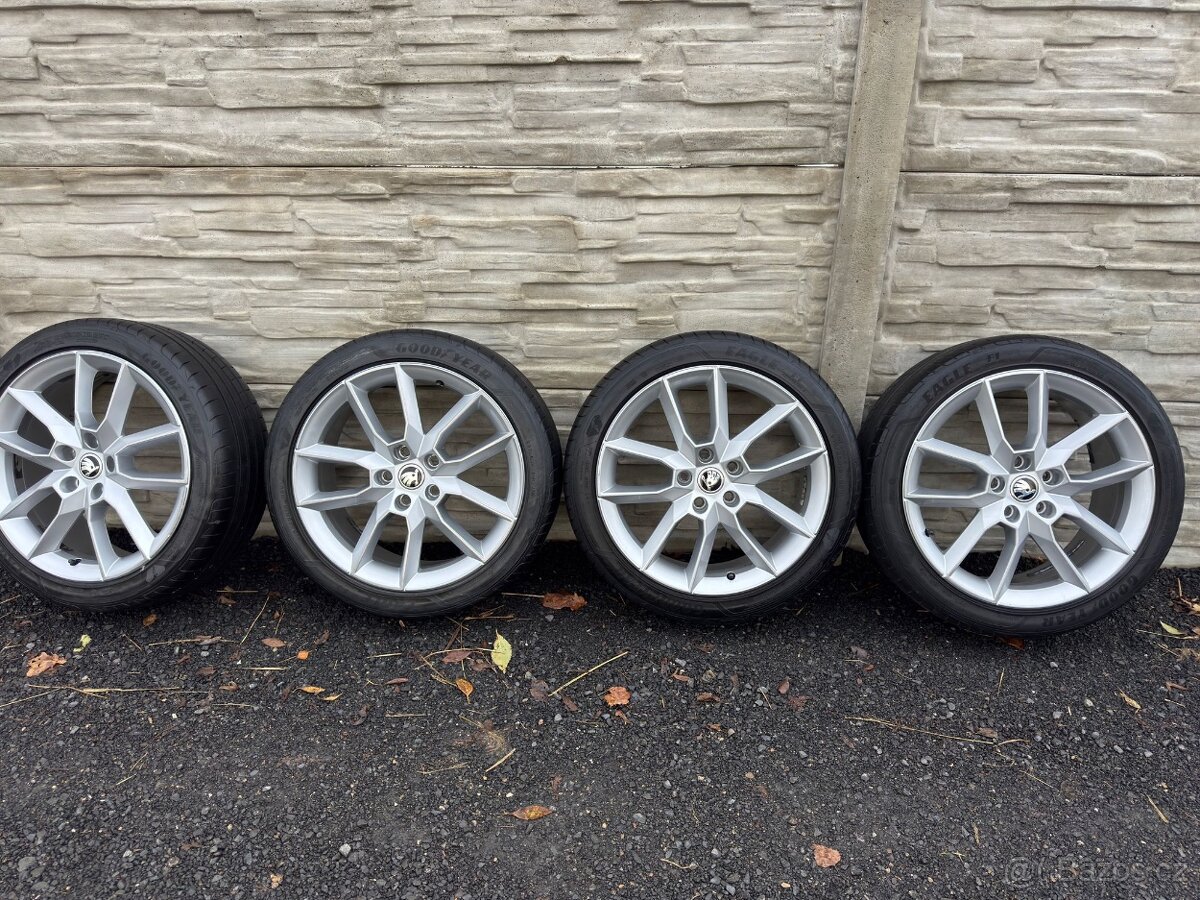 5x112 r18, 215/45 Goodyear Eagle F1 letni