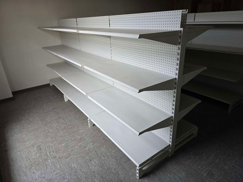 Oboustranný policový prodejní regál délka 360 cm