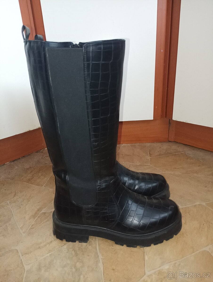 Dámské kozačky vel 41