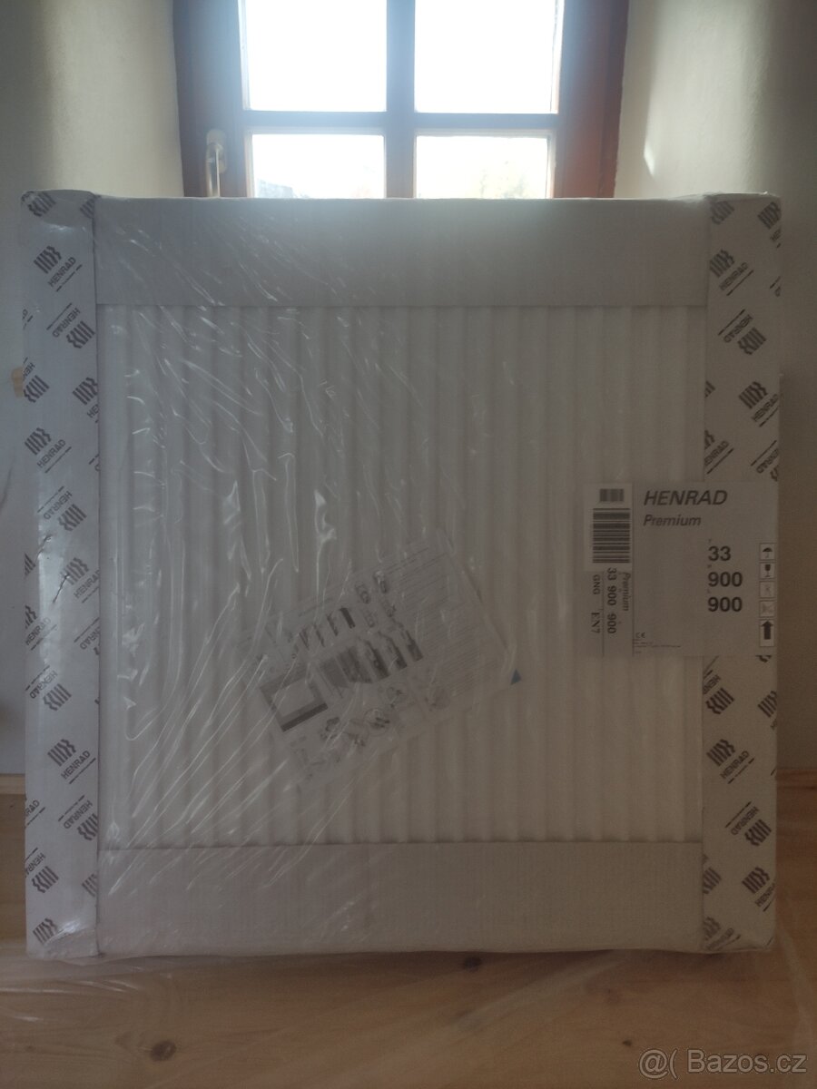 Radiátor HENRAD PREMIUM 33 900 900