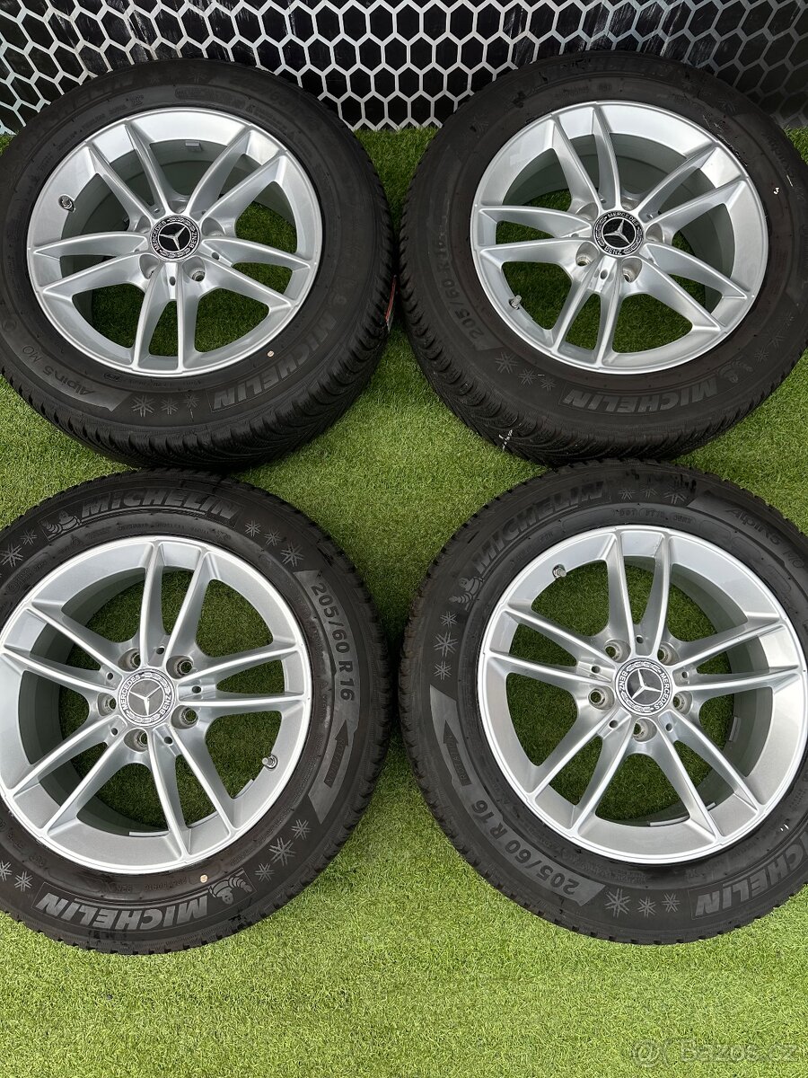 ZÁNOVNÍ ZIMNÍ SADA MERCEDES A B CLA - MICHELIN