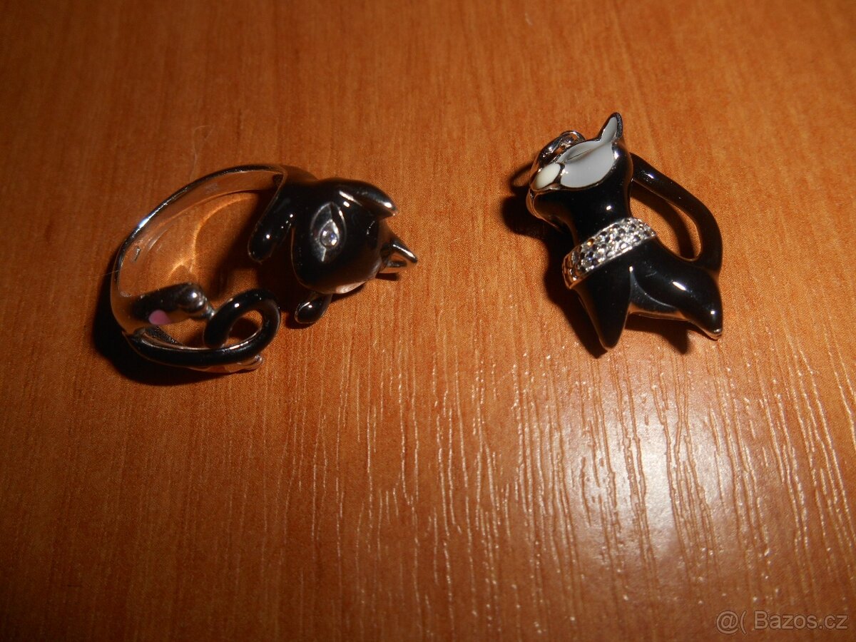 Stříbrné šperky prsten + přívěsek