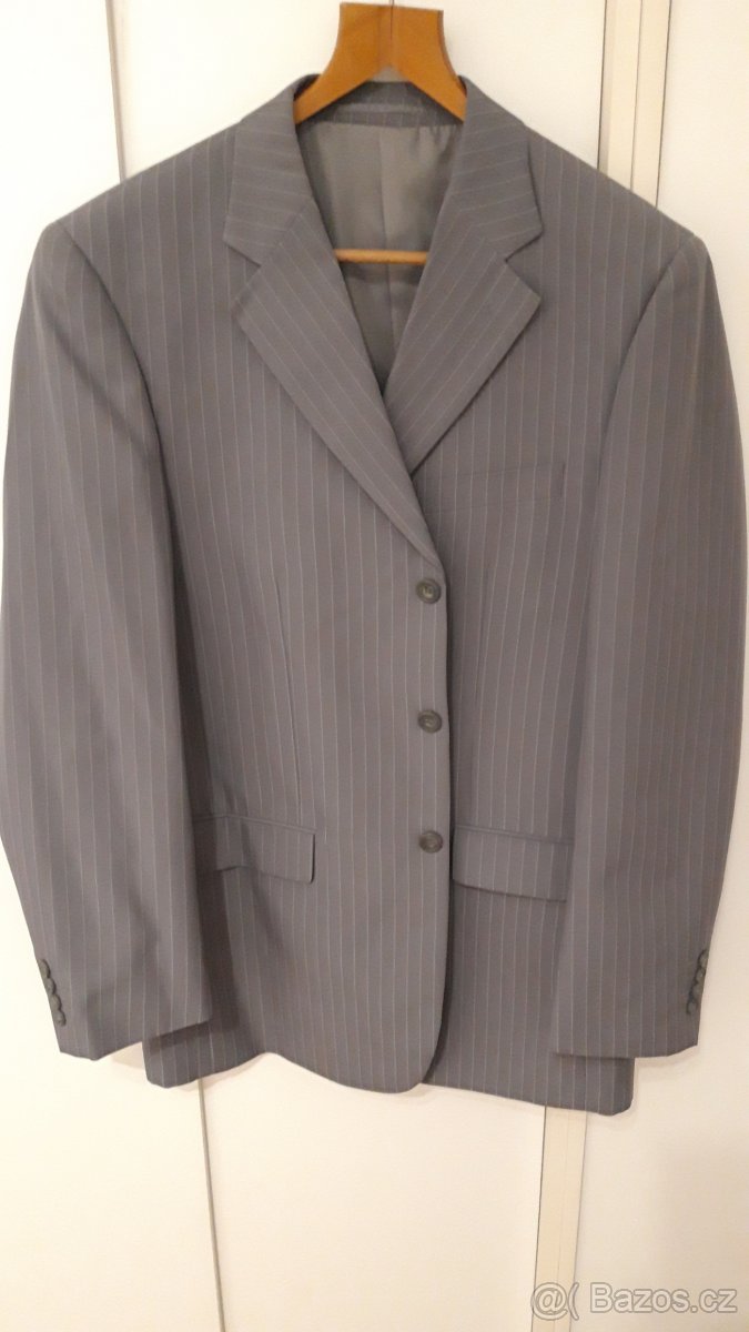 Pánský oblek-šedý s proužkem
