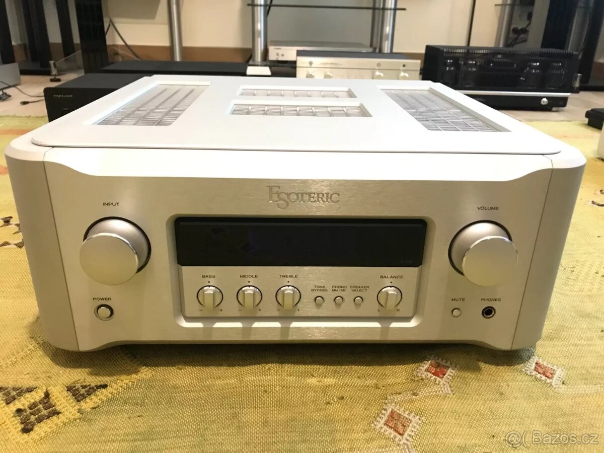 ESOTERIC F-05