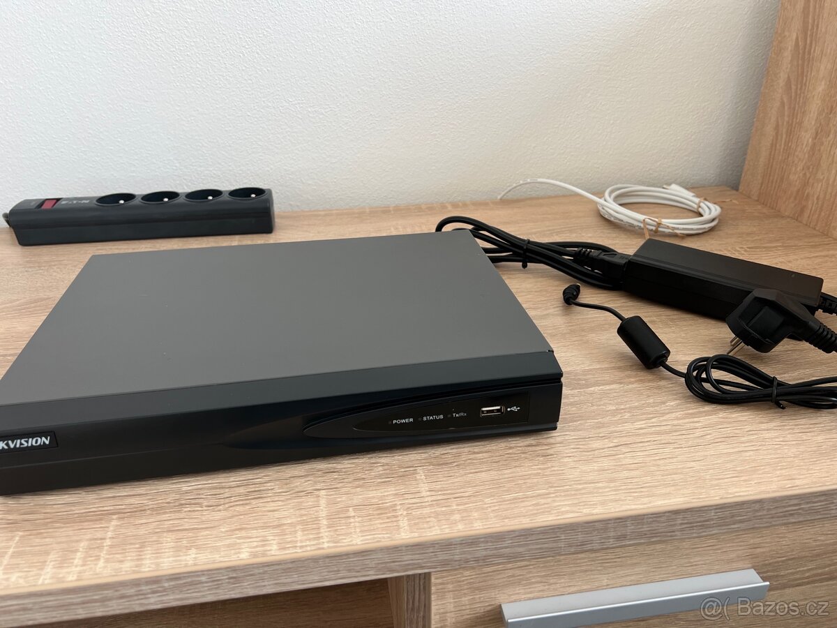 Zaznamove zarizeni NVR Hikvision s PoE