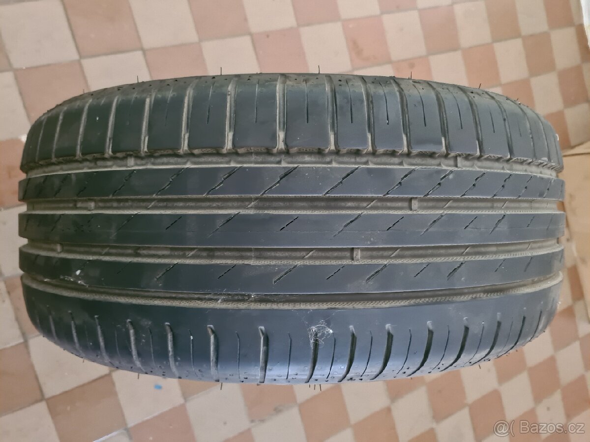 Letní pneumatiky Nokian 215 45 R16