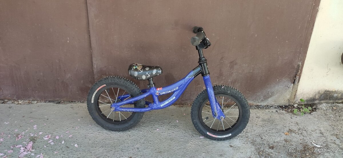 Dětské odrážedlo modré