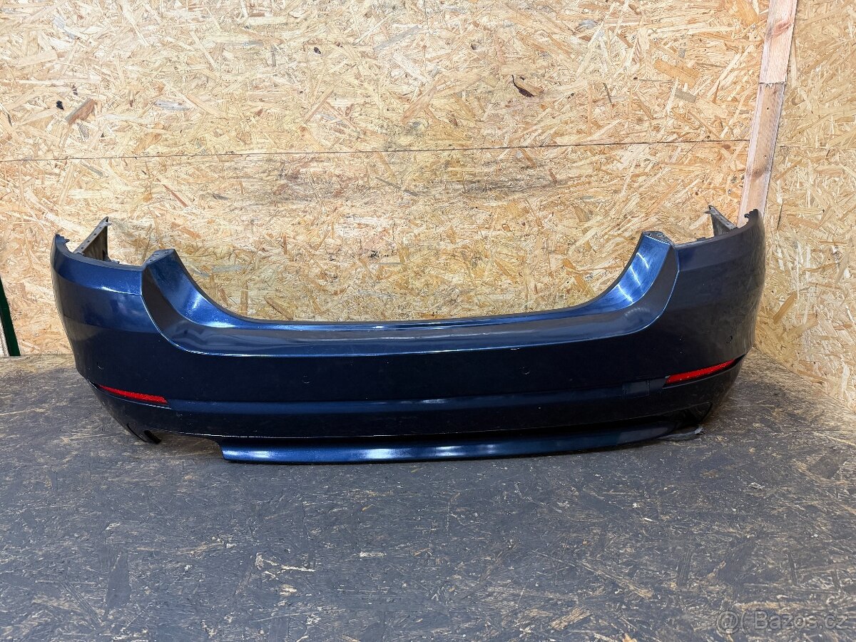 KOMPLETNÍ ZADNÍ NÁRAZNÍK BMW F10 520D IMPERIALBLAU