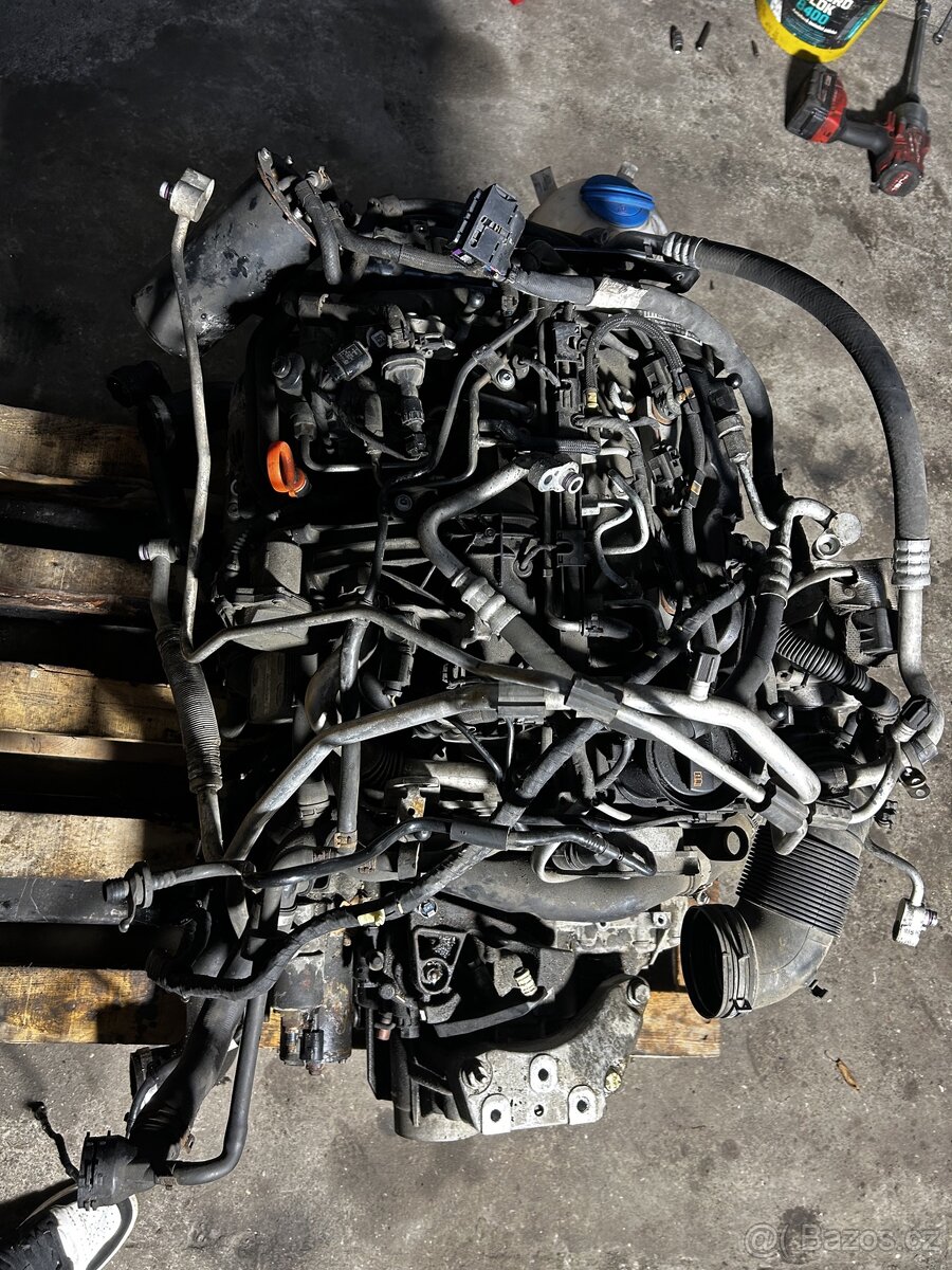 Motor CRMB 2.0tdi 110kW Škoda Octavia 3 rv.2016