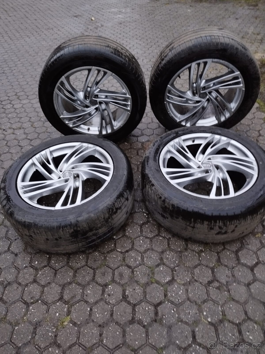 ALU kola Mercedes GL