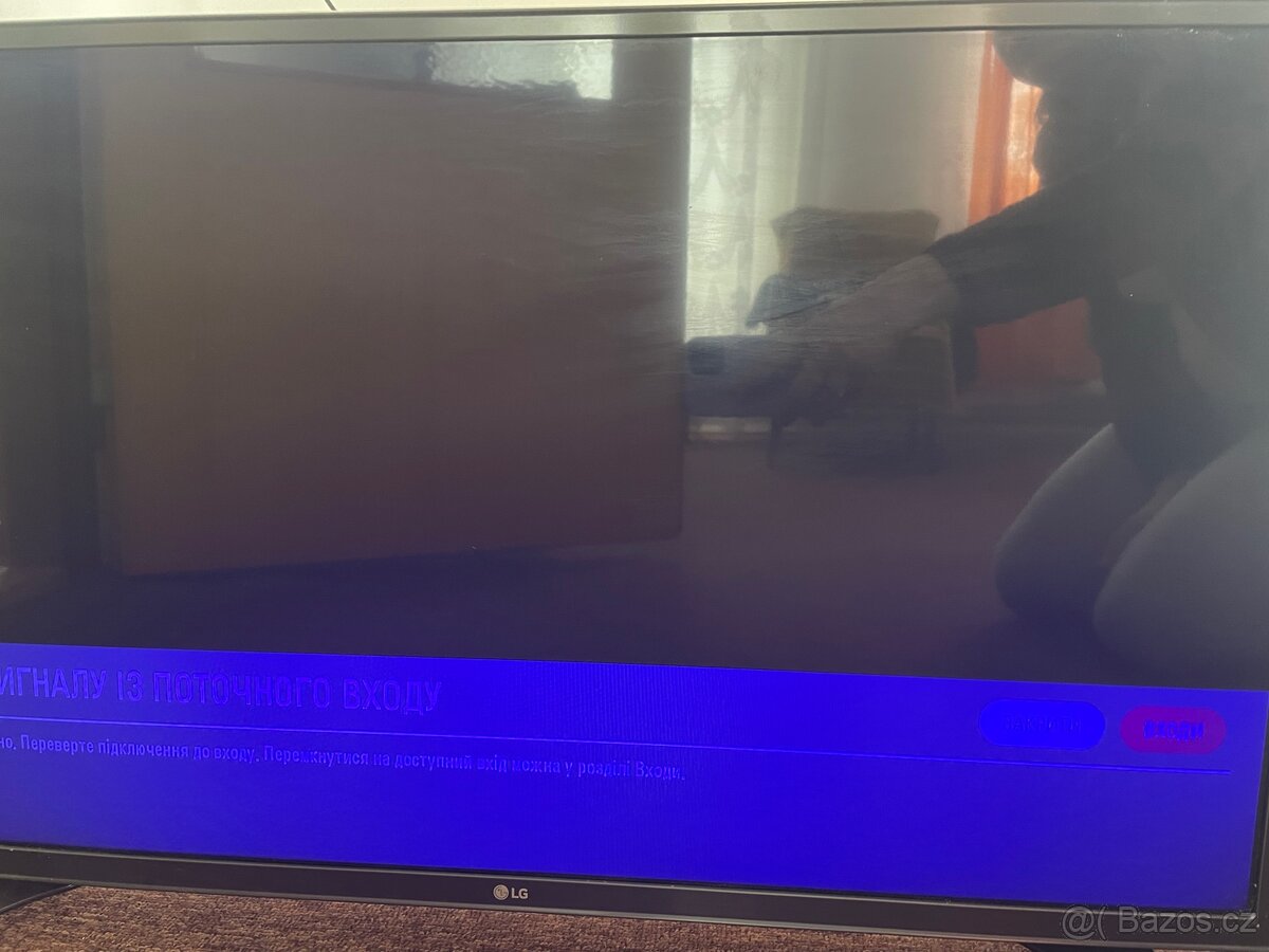 LG 32