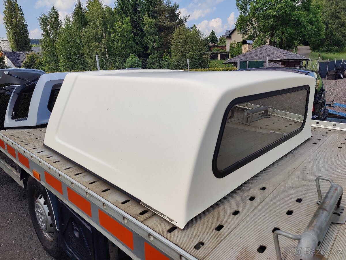 Hardtop Nissan Navara D40