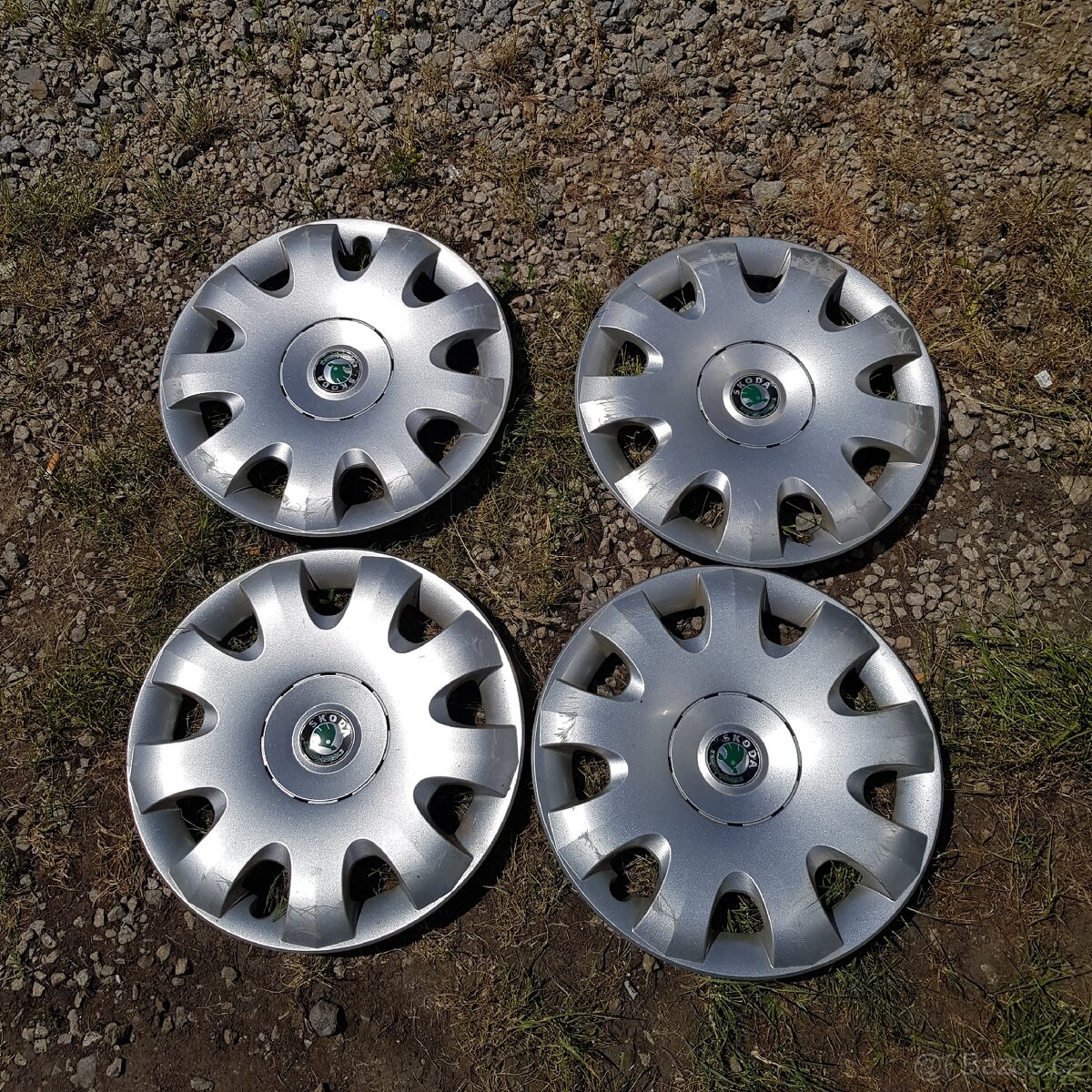 Poklice Škoda 15"