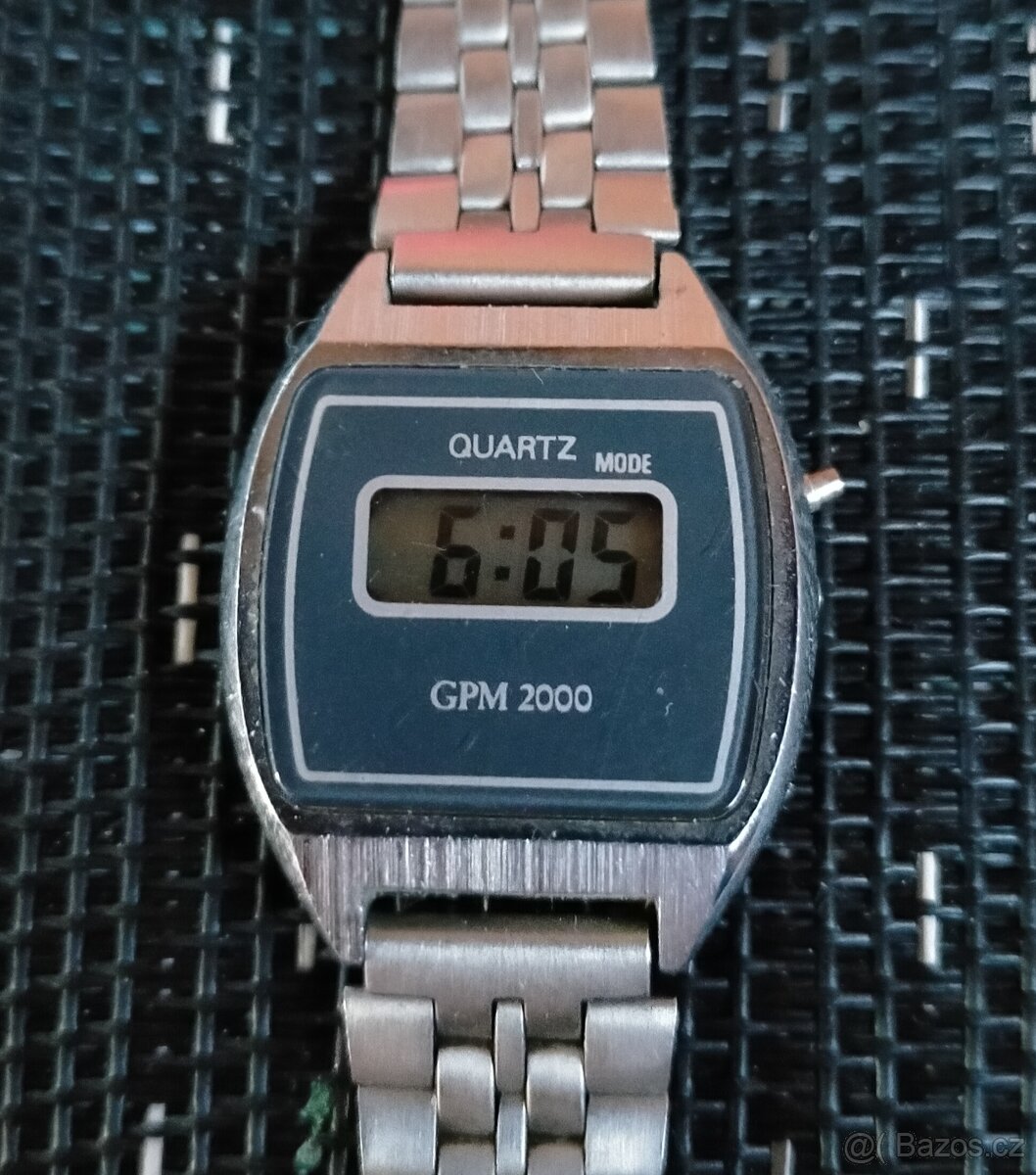 Krásné dámské digitálky GPM2000