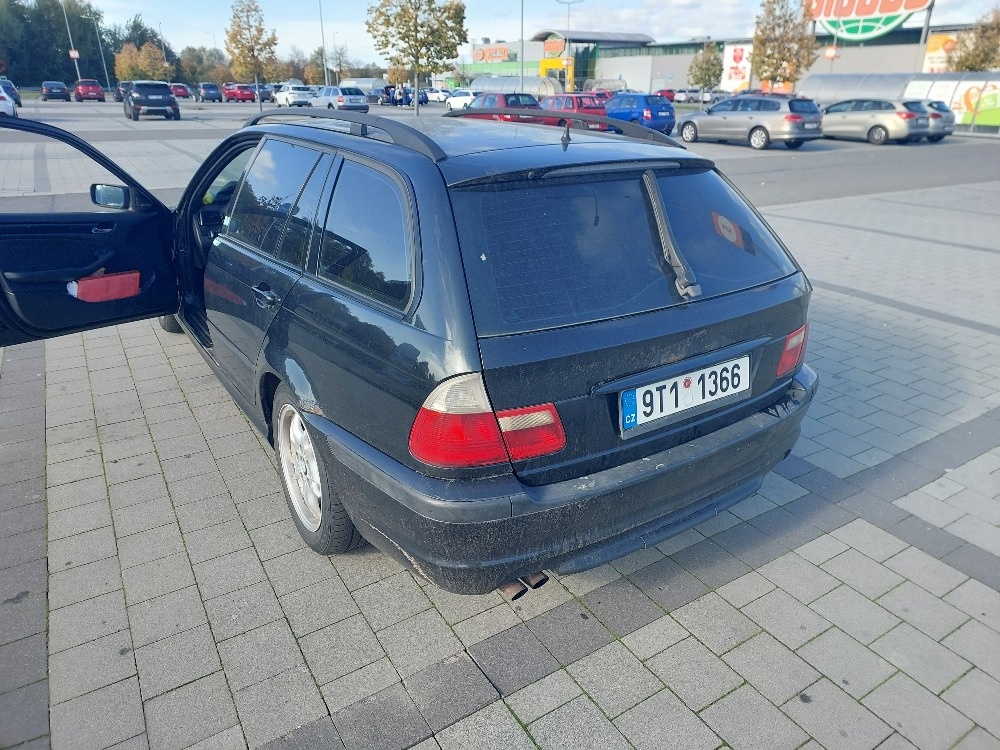 BMW E46 325i