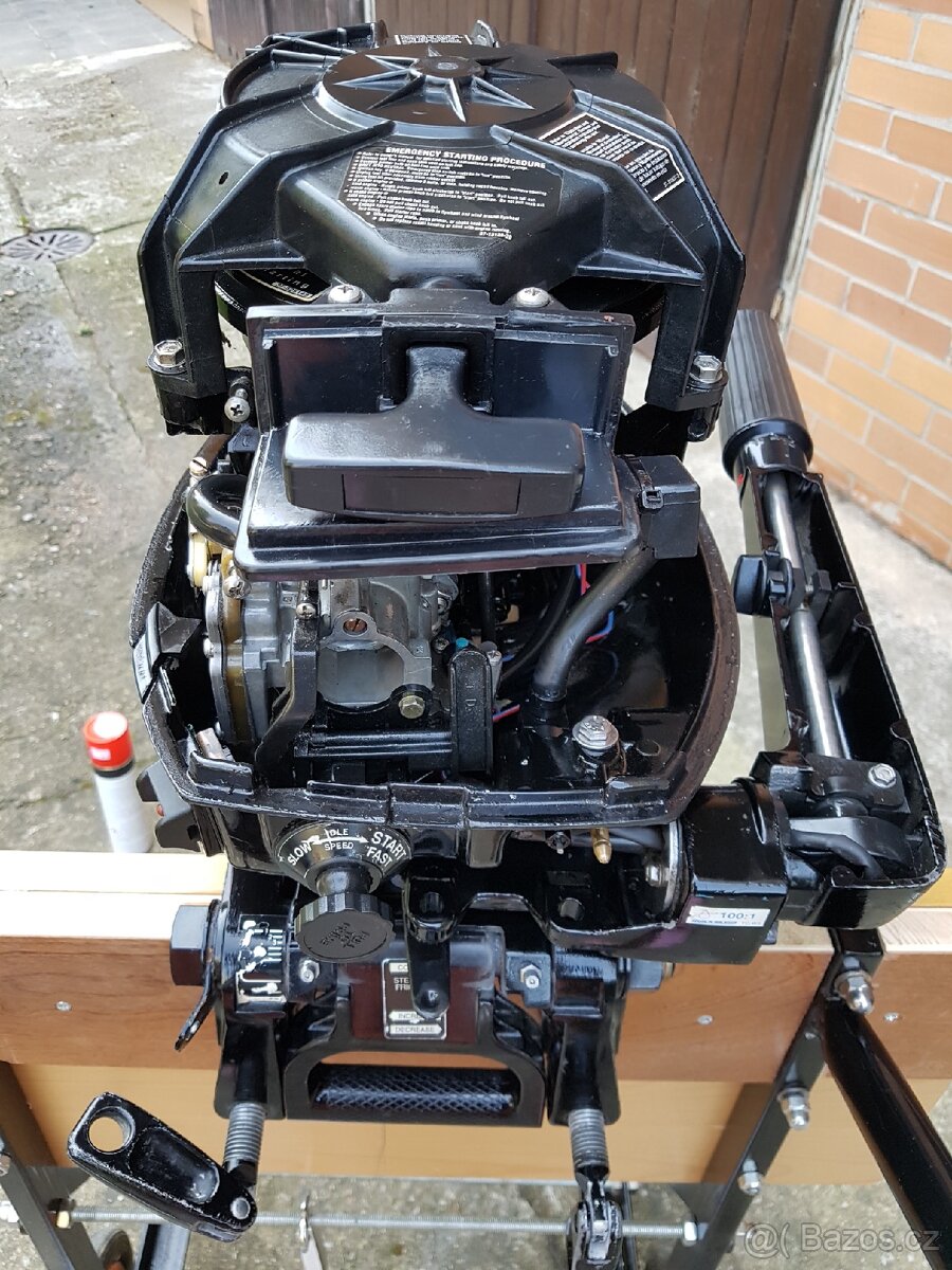 Lodní motor Mercury 15 HP