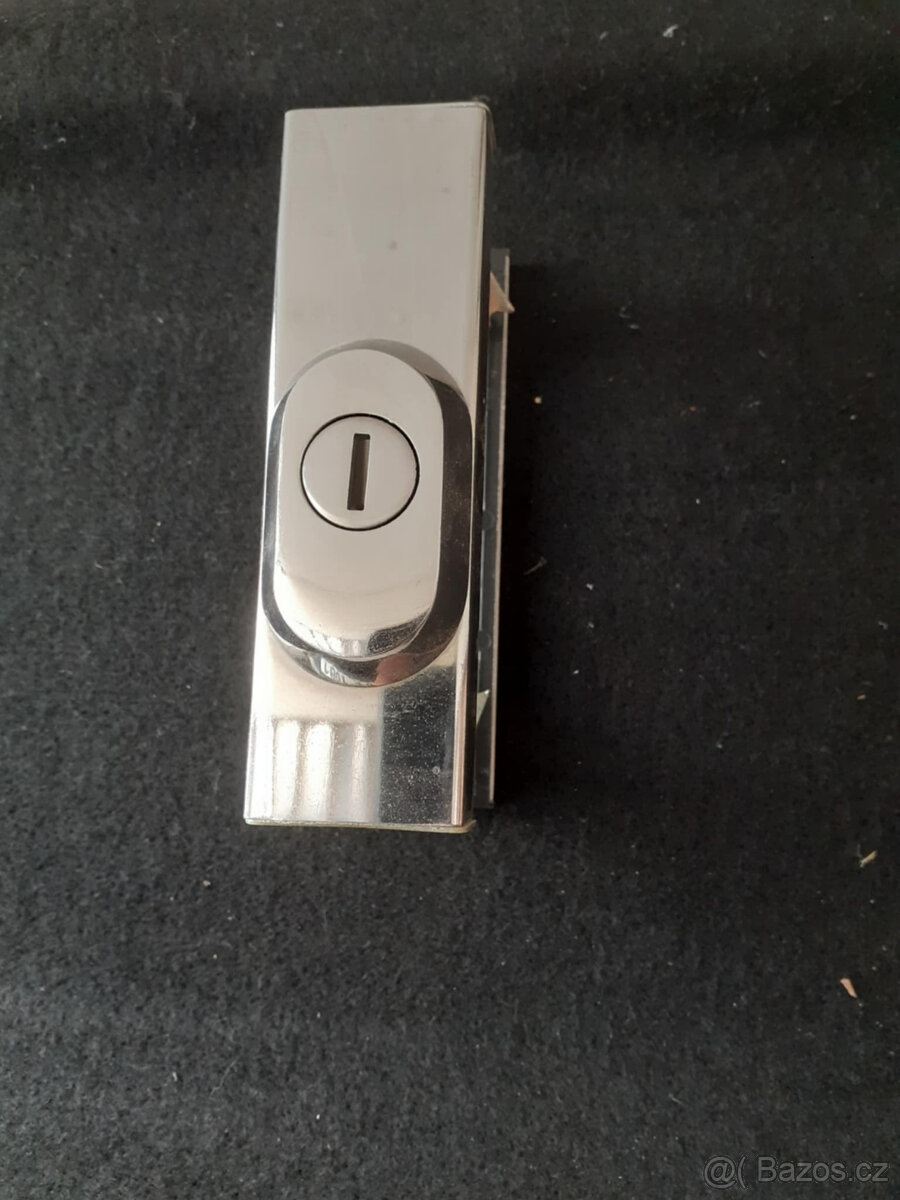 Pridavne kovani R3